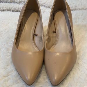Gap Heels Neutral 1.5 inches